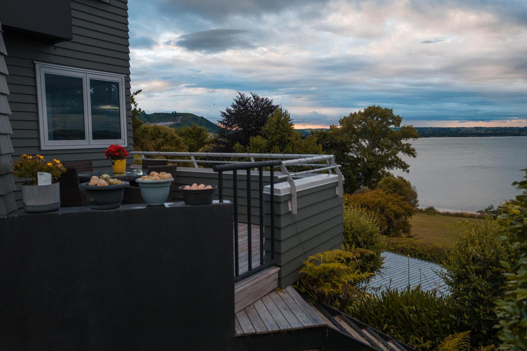 Rotorua Serenity Lakeview Retreat Exterior foto